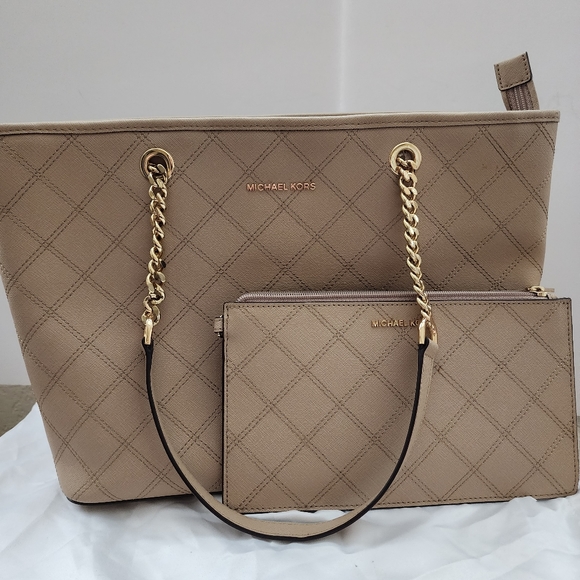 MICHAEL Michael Kors Handbags - MICHAEL KORS TOTE JETSET TRAVEL CHAIN TOP ZIP MULTIFUNCTION CROSS STICH SAFFIANO